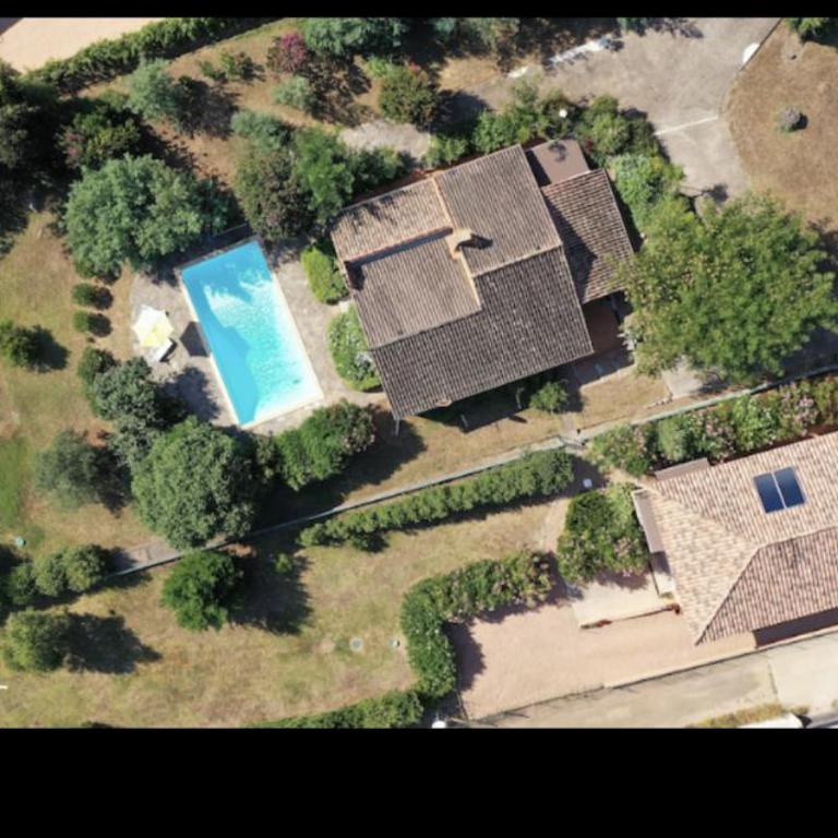 Villa privée dans un cadre verdoyant , piscine et grand jardin - Superior Villa - 16
