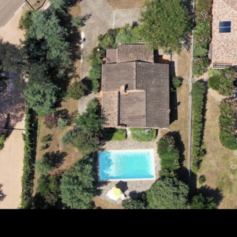 Villa privée dans un cadre verdoyant , piscine et grand jardin - Superior Villa - 1