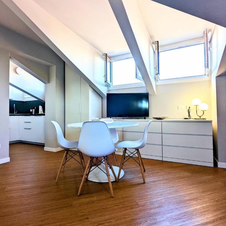 Monza Apartments - Superior Apartment - 11