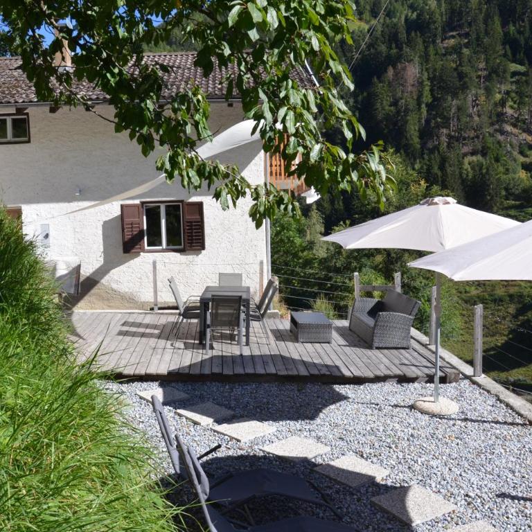 STILFSER HÜTTL Ein ganzes Ferienhaus für euch in SÜDTIROL in Alleinlage mit Ortlerblick euer Refugium mit privatem Gartenbereich für gemeinsame Zeit auch gern mit Hund im Nationalpark Stilfserjoch Ski-und Wandergebiet SULDEN in der Nähe - Casa con 2 Camere da Letto - 21