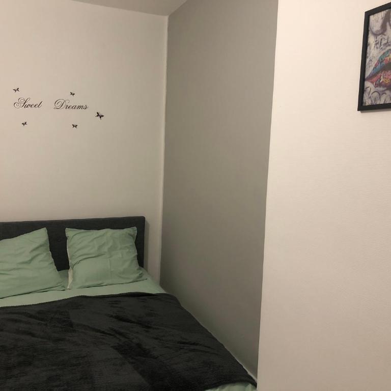 Appartement F3 agréable - Two-Bedroom Apartment - 12
