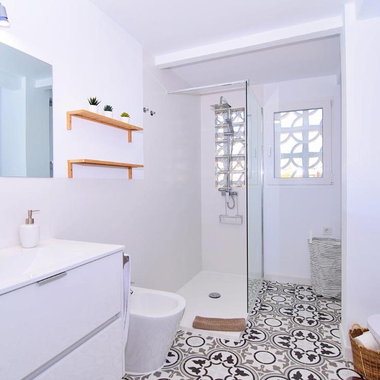 250m Playa/Beach, Wifi, A/A, Smart TV, Parking - One-Bedroom Apartment - 14