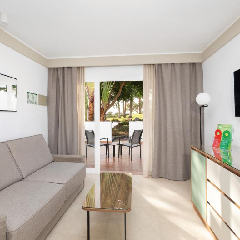 Hotel Riu Paraiso Lanzarote - All Inclusive - Habitación Familiar - 2