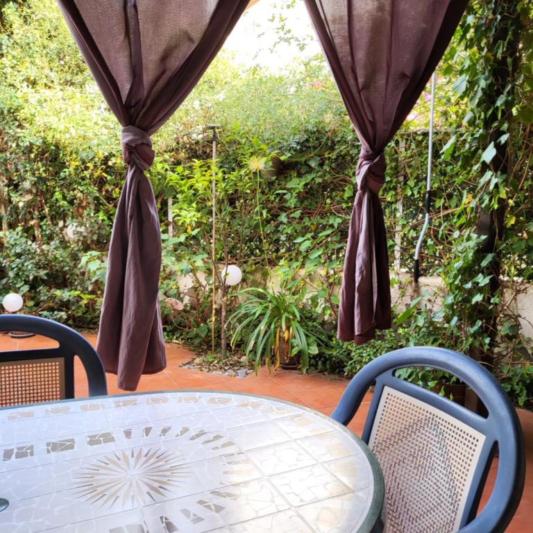 Casa baja preciosa con jardín privado en primera línea naturista! - Apartamento de 1 dormitorio - 29