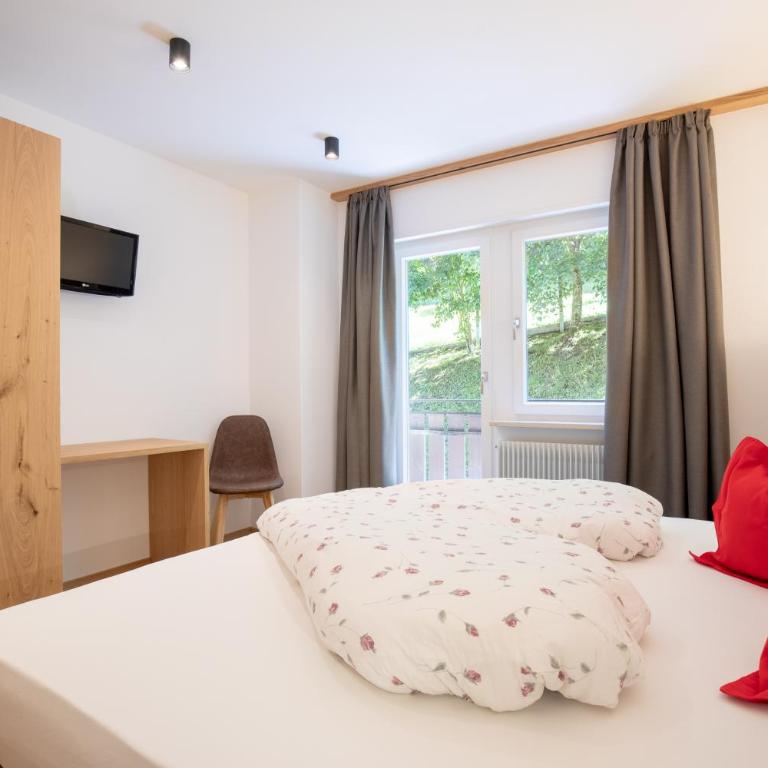 Haus Christian Welschnofen - Berge fühlen und Natur genießen in den Dolomiten, nahe am Karersee, inklusive Eggental Guestcard - Two-Bedroom Apartment with Terrace - 9