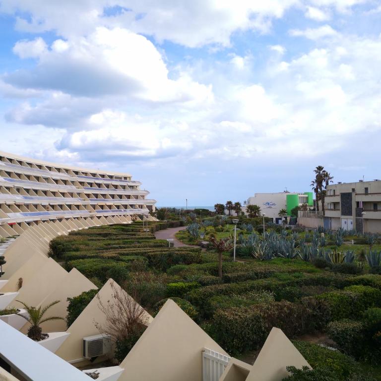 Studio Héliopolis K Int. Village Natu, Clim, Park. - Studio avec Terrasse - 2