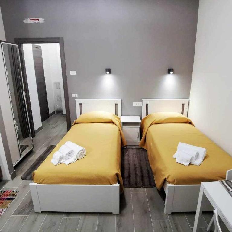 Casa Belfiore Vicenza Medici 23 - Camera Doppia con Letti Singoli con Bagno Privato - 2