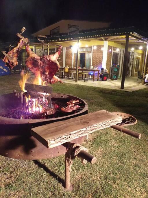 Casa de Campo, con Pileta y Asador Criollo!! - "La Ranchada" - Casa Unifamiliar de 3 dormitorios - 66