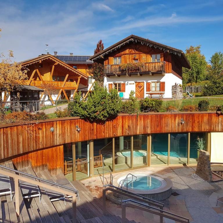 Pineta Natural Chalet - Superior Chalet Jacuzzi - 1