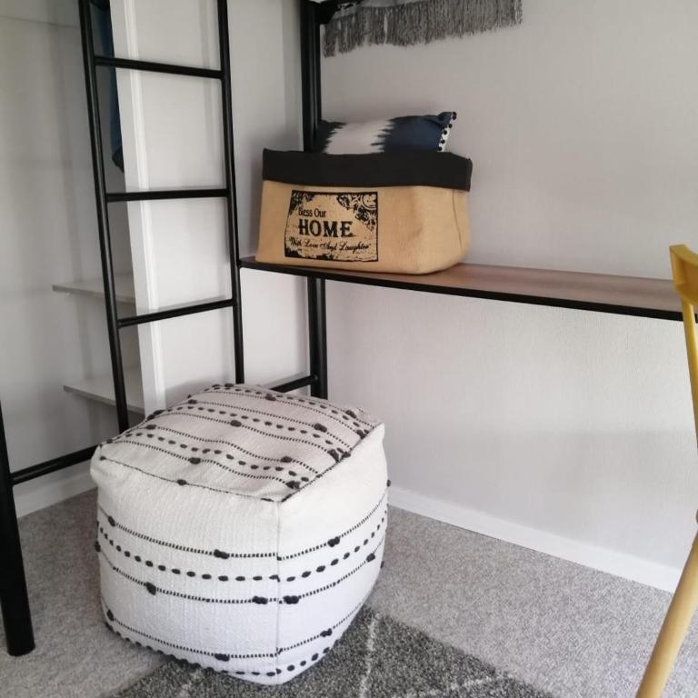 Hermoso departamento muy cerca del centro, playas, malls, hipermercado, hospital y clínicas - Apartamento de 2 dormitorios - 9