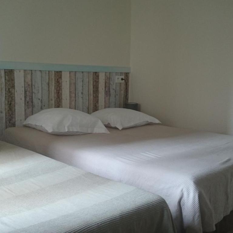 Le Bannier Hotel Restaurant - Chambre Triple - Accessible aux Personnes à Mobilité Réduite - 3