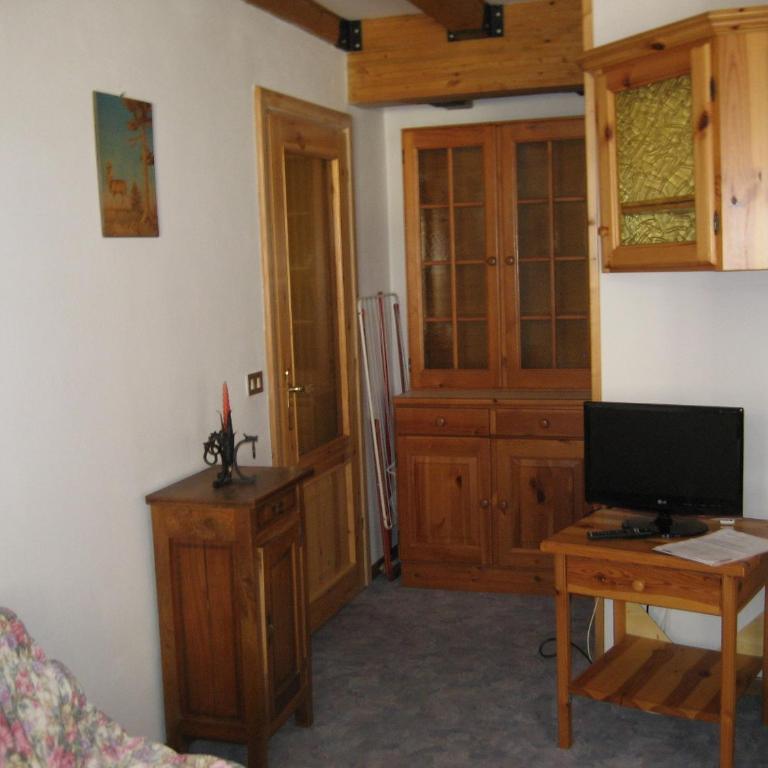 Casa Martini - Appartamento su 2 Livelli con 2 Camere da Letto - 4