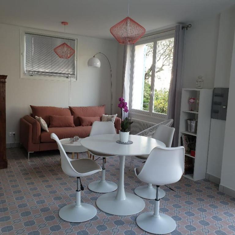 Pool House Matisse in large park with heated pool - Maison 1 Chambre - 5