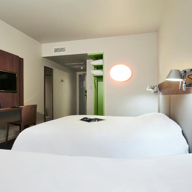 Campanile Nancy Centre - Gare - Chambre Triple Standard - 7