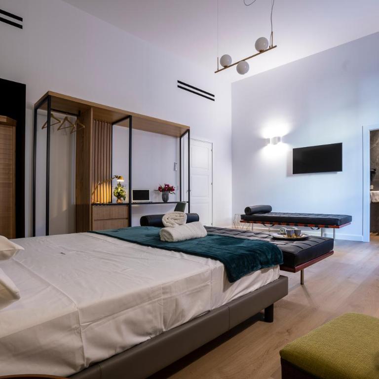 Vespri Luxury Rooms & Suites - Deluxe Room - 2