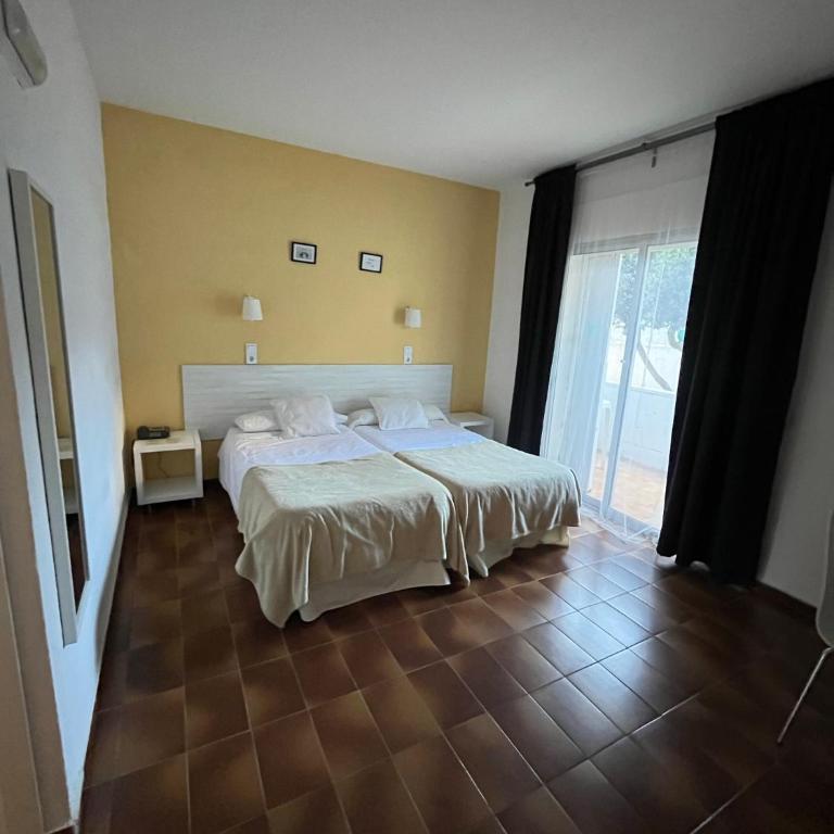 Hotel Plaza Miami - Sólo Adultos - Habitación Doble Estándar - 3