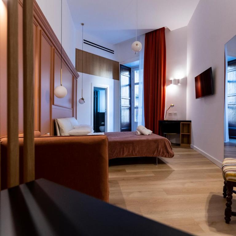 Vespri Luxury Rooms & Suites - Deluxe King Room - 3
