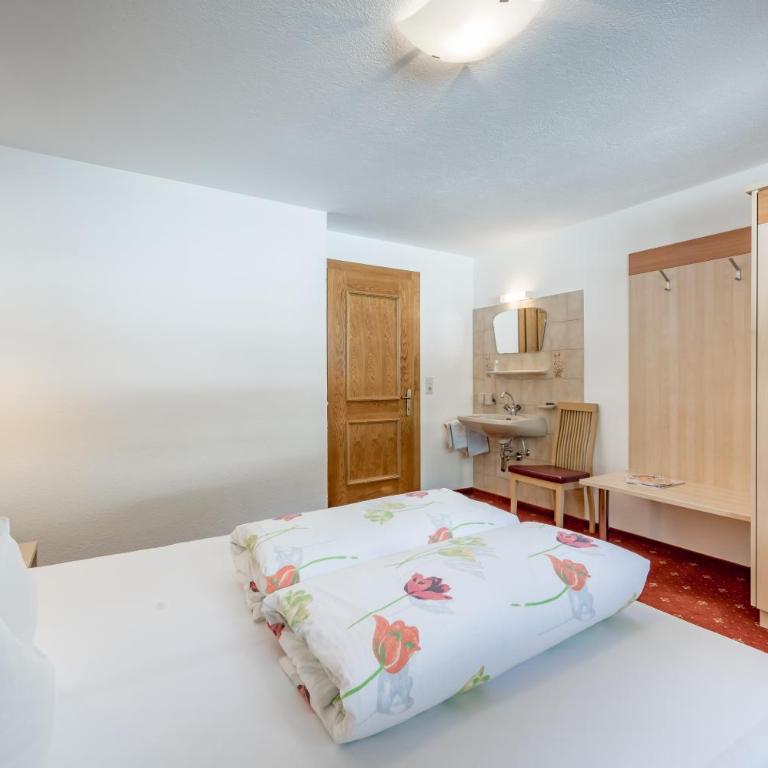 Pension Granbichler - Apartment mit 2 Schlafzimmern und Balkon - 2