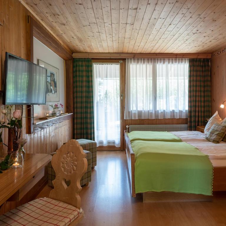 Salzano Basic Rooms Interlaken - Double Room - 14