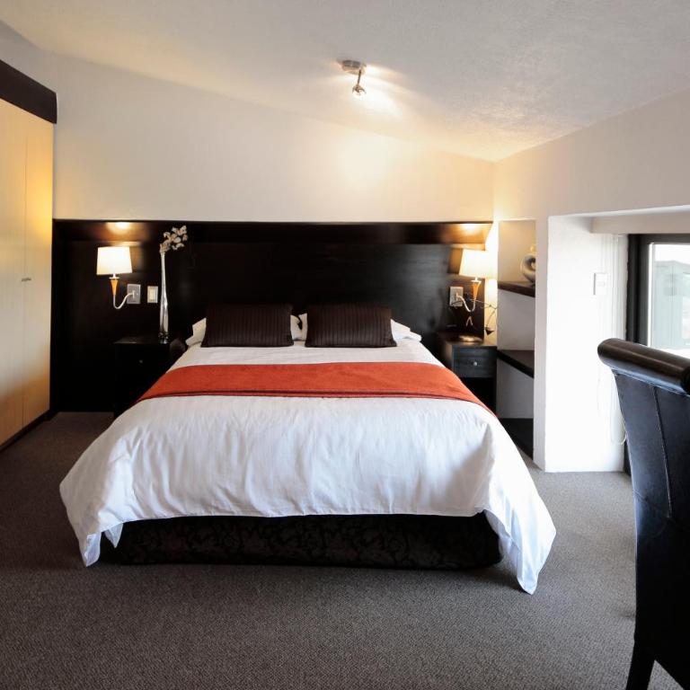 Aztic Hotel and Executive Suites - Room Selected at Check In - 2