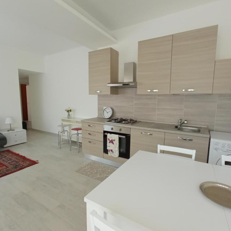CASA DI GIO - Appartamento con 2 Camere da Letto - 2