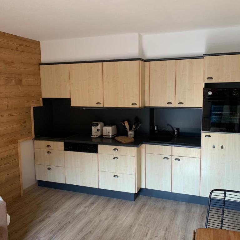 Charmant 2 pièces rénové cœur station ISOLA 2000 - Appartement 1 Chambre - 5