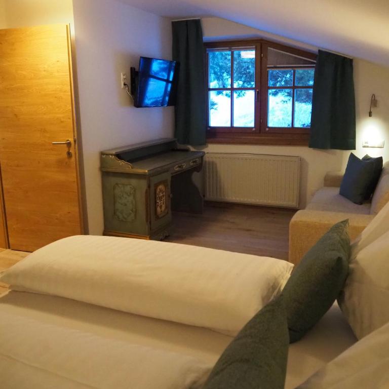 Haus Florian Appartements - Apartment mit 2 Schlafzimmern und Balkon (4-7 Erwachsene) - 6