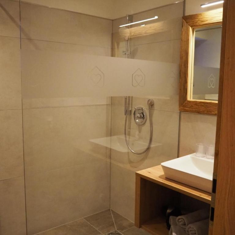 Haus Florian Appartements - Apartment mit 2 Schlafzimmern und Balkon (4-7 Erwachsene) - 11