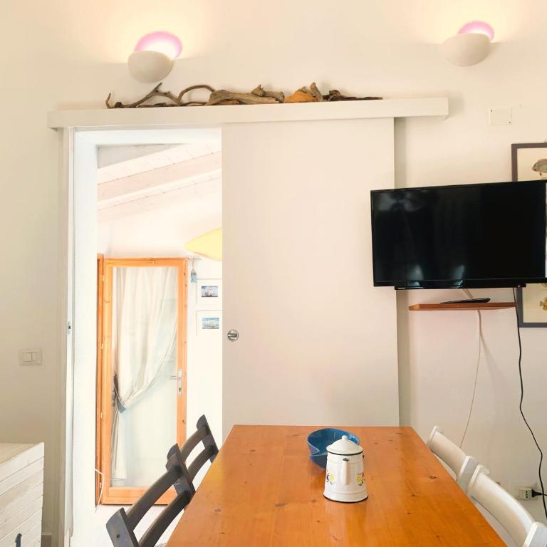 La Vela Summer House - FREE WIFI - 700mt from the beach - Casa con 2 Camere da Letto - 18