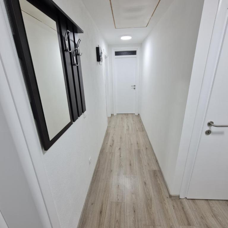 Apartment Djurdjic - Two-Bedroom Apartment - 17