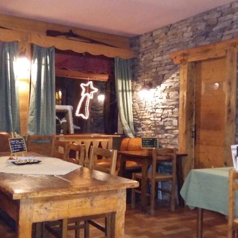 Hôtel Aigliere - Habitación Triple - 1