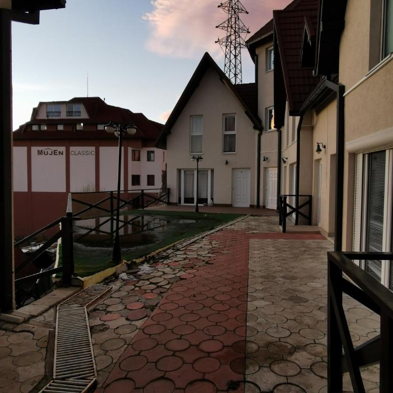 Čar 1 - Two-Bedroom Apartment - 14