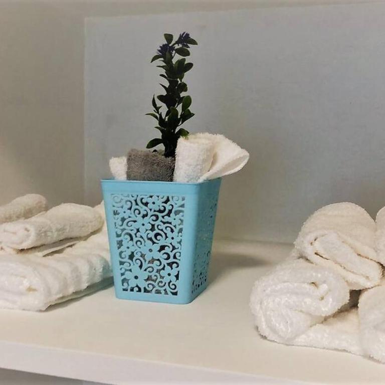 Lovely 1 Bedroom Apartment w/private Parking - One-Bedroom Apartment - 14