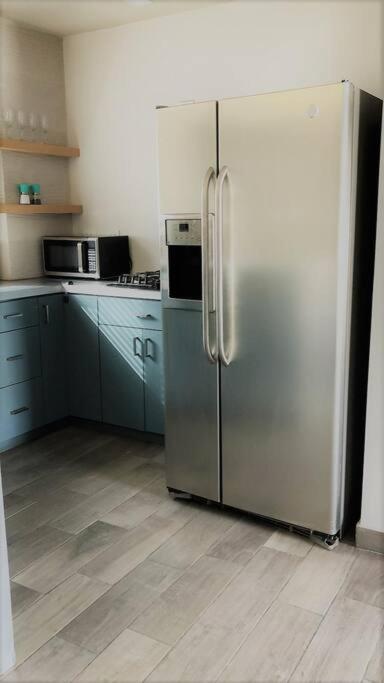 Lovely 1 Bedroom Apartment w/private Parking - One-Bedroom Apartment - 22