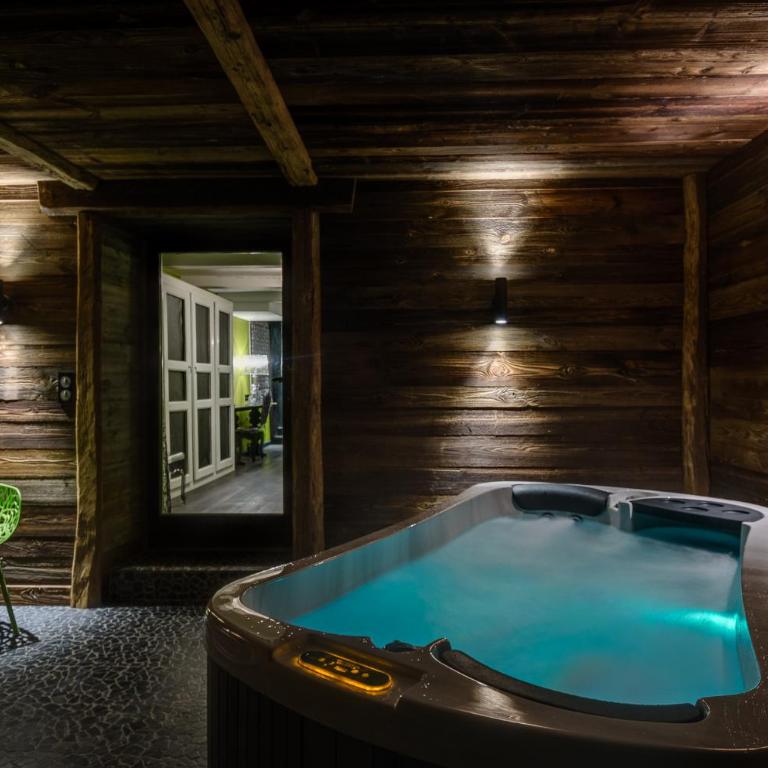 La Bergerie du Miravidi - Chambre Double avec Spa Privé et Sauna Infrarouge - 1