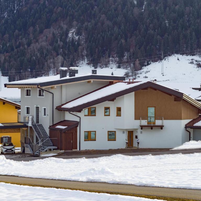 Dani's Ferienwohnung - Apartment mit 2 Schlafzimmern und Dusche - 11
