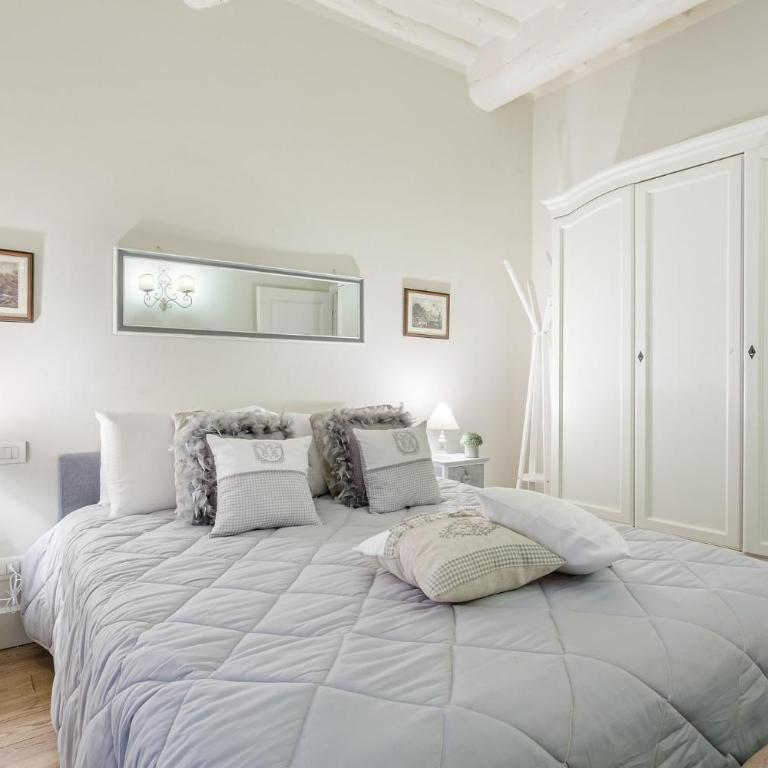 Casa Raffa, 2 Bedrooms 2 Bathrooms Romantic Apartment with Terrace and Parking in Lucca - Appartamento con 2 Camere da Letto - 14