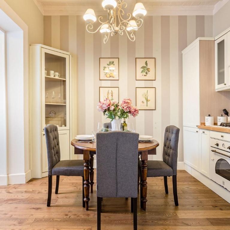 Casa Raffa, 2 Bedrooms 2 Bathrooms Romantic Apartment with Terrace and Parking in Lucca - Appartamento con 2 Camere da Letto - 29