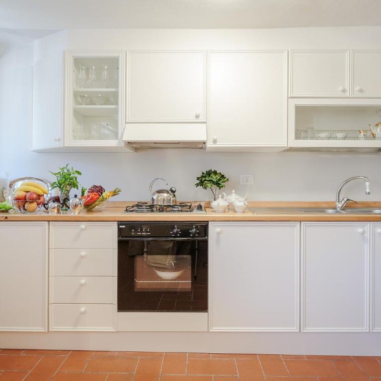Casa Rosalba, spacious Home with Elevator along Via Guinigi inside the Lucca Walls - Appartamento con 2 Camere da Letto - 14