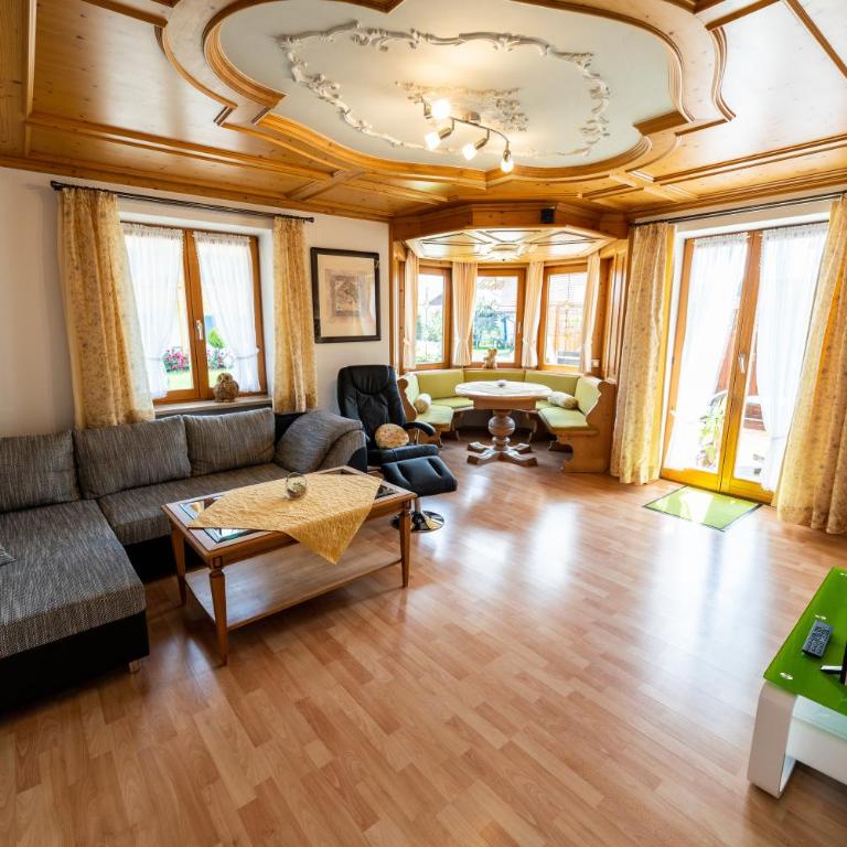 Gästehaus Annabell - Apartment mit Terrasse - 1