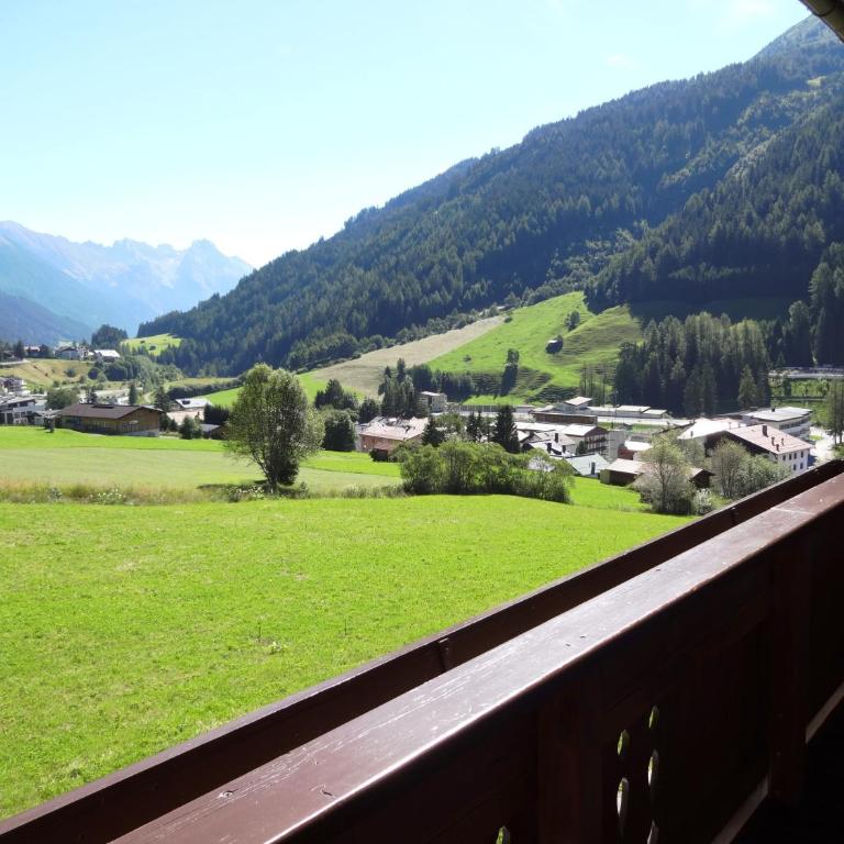 Landhaus Strolz - Apartment mit 3 Schlafzimmern - 1