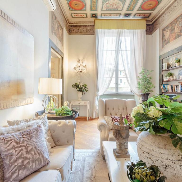 Casa San Giovanni, Romantic LUCCA apartment With View Over a Church - Apartamento de 2 dormitorios - 1