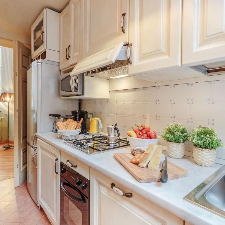 Casa San Giovanni, Romantic LUCCA apartment With View Over a Church - Apartamento de 2 dormitorios - 22