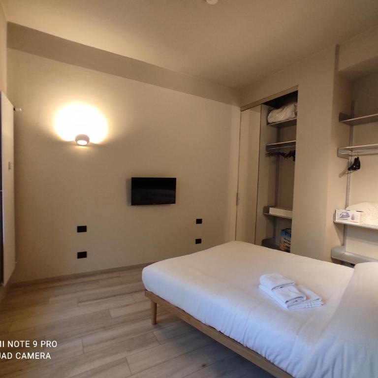 Solferino Apartment - One-Bedroom Apartment - 7