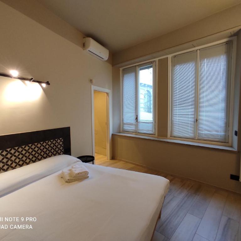 Solferino Apartment - One-Bedroom Apartment - 8