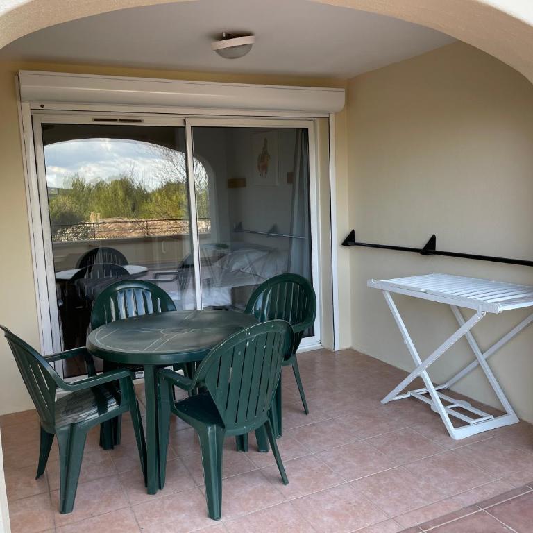 Studio sur le Domaine du Golf de Pont Royal - Appartement 1 Chambre - 22