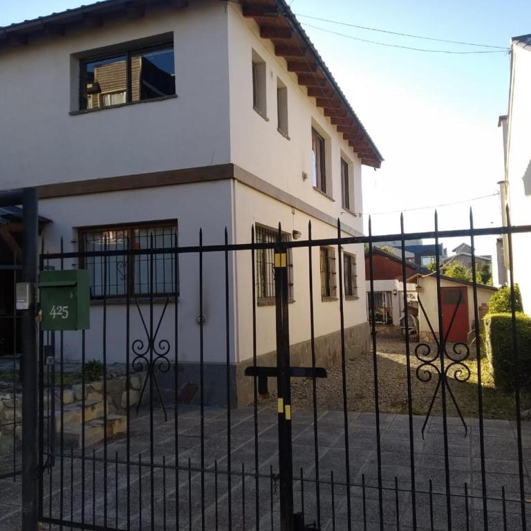 Casa Centro Bariloche - Casa de 3 dormitorios - 1