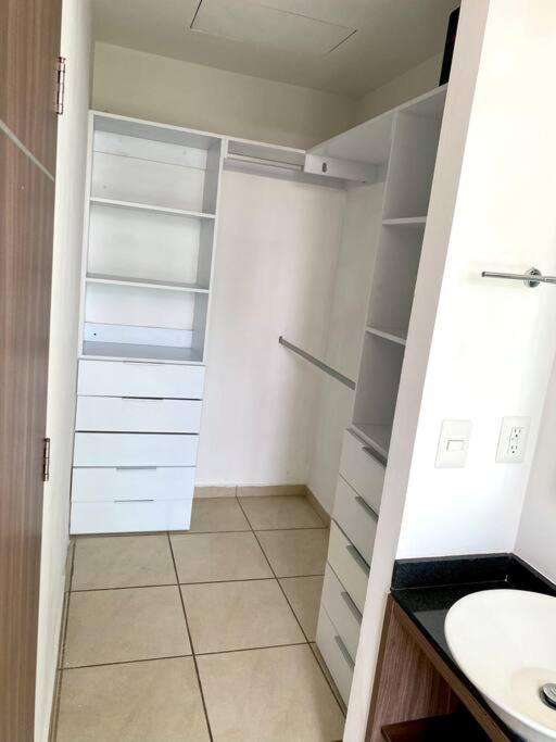3 Recámaras Con Diseño Único En "Uno Urban Life" - Apartamento - 30