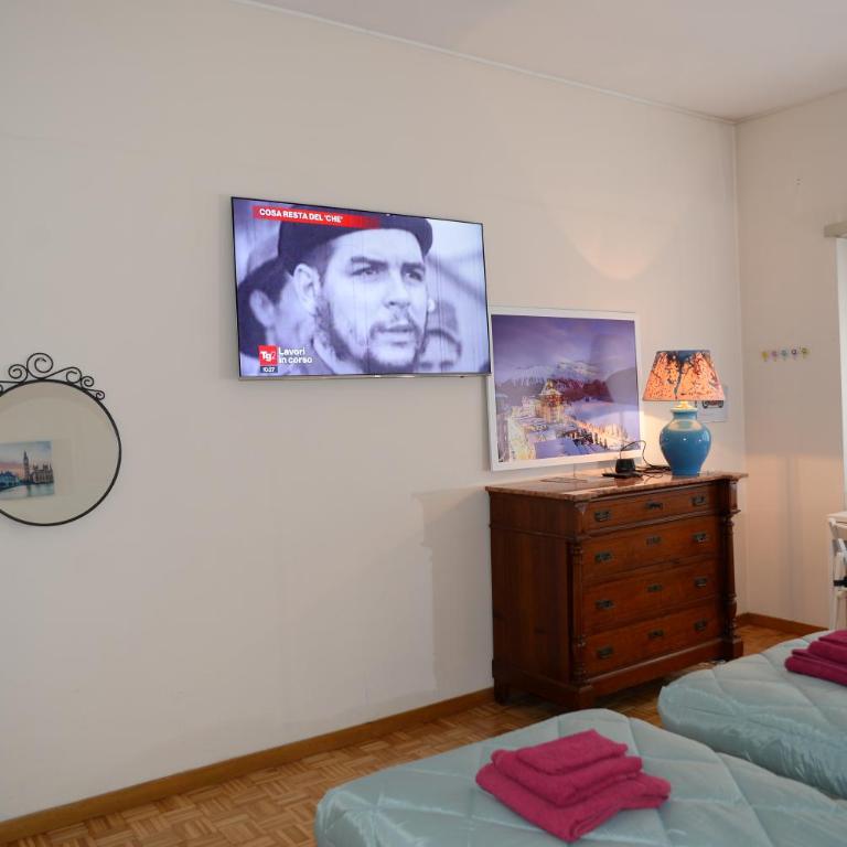 Emilios Home Entire Apartament up to 7 people - Casa Vacanze - 38