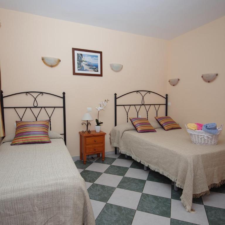 Pensión Aduar - Habitación Doble con baño privado - 1 cama doble - 3